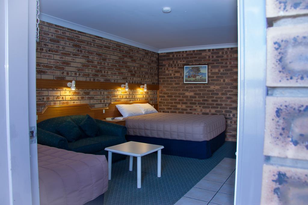 Mid Town Inn Наррабри Номер фото