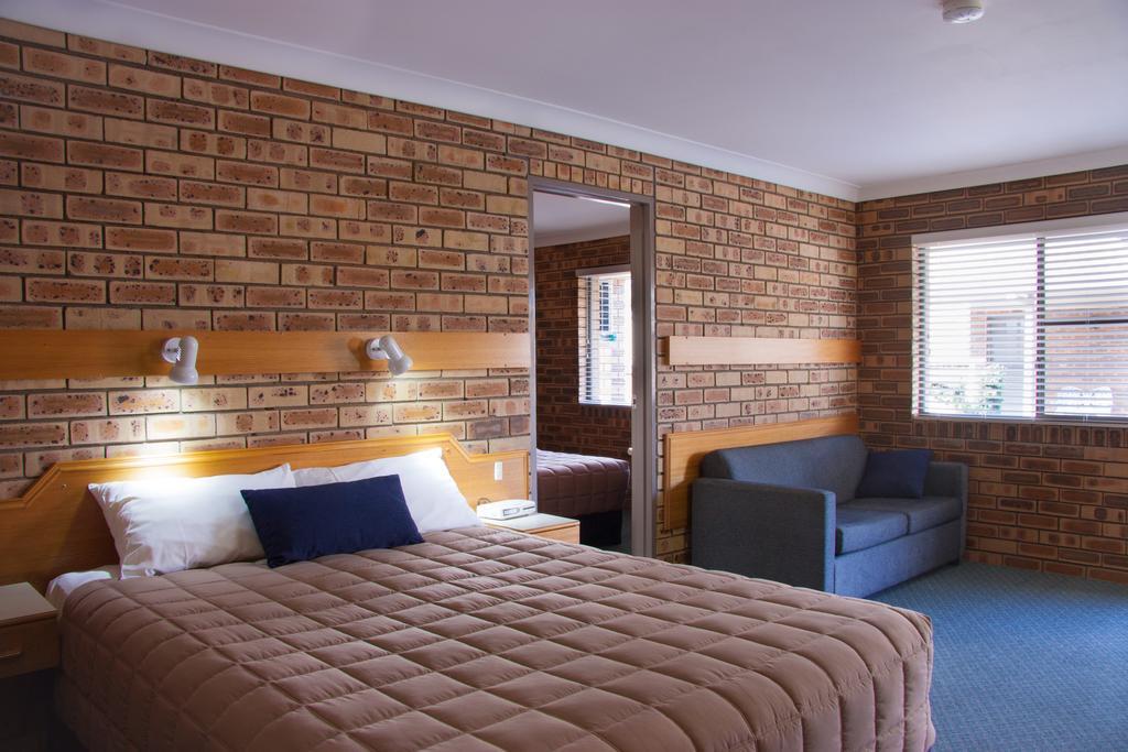 Mid Town Inn Наррабри Номер фото