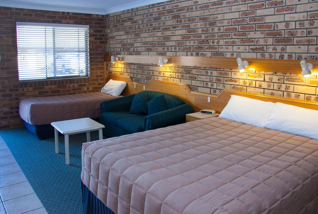Mid Town Inn Наррабри Номер фото