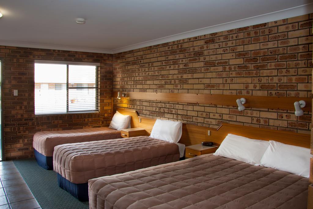 Mid Town Inn Наррабри Номер фото